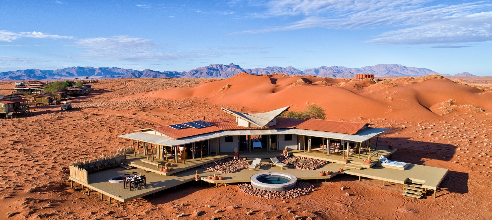 1700-x-760-Mountain-View-Suite-at-Desert-Lodge-Wolwedans-NamibiaMartin-Harvey003