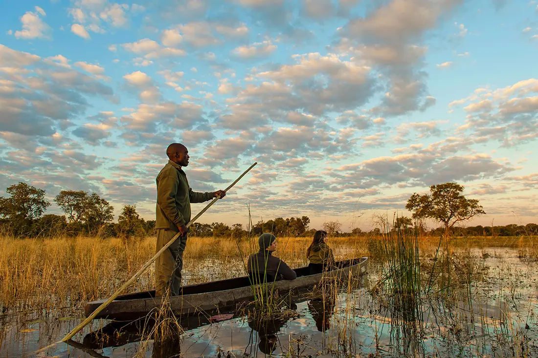 Gallery-1100x733_0002_10-KPR-Mokoro-safari