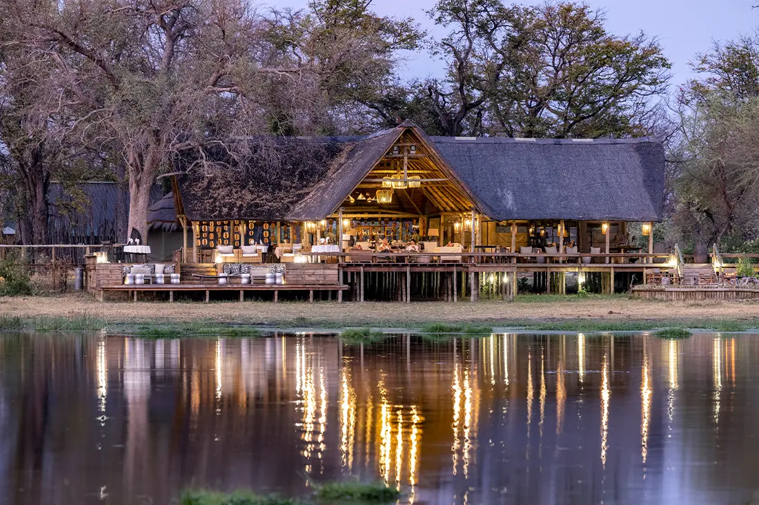 Gallery-1100x733_0016_01-Sable-Alley-Exterior-view